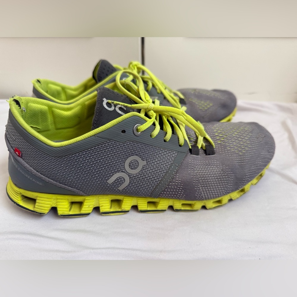 On Cloud Men’s X Sneakers